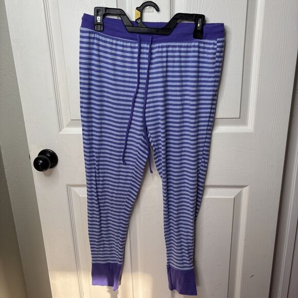 Xhilaration Women’s Large Purple “I Make My Own Magic” Pajama Set - Picture 4 of 6